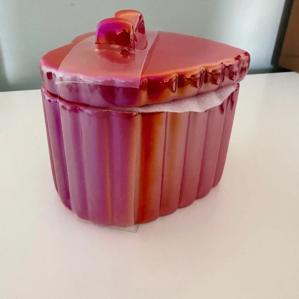 NEW Target Bullseye Playground Valentines Heart Ceramic Canister- Red Iridescent
